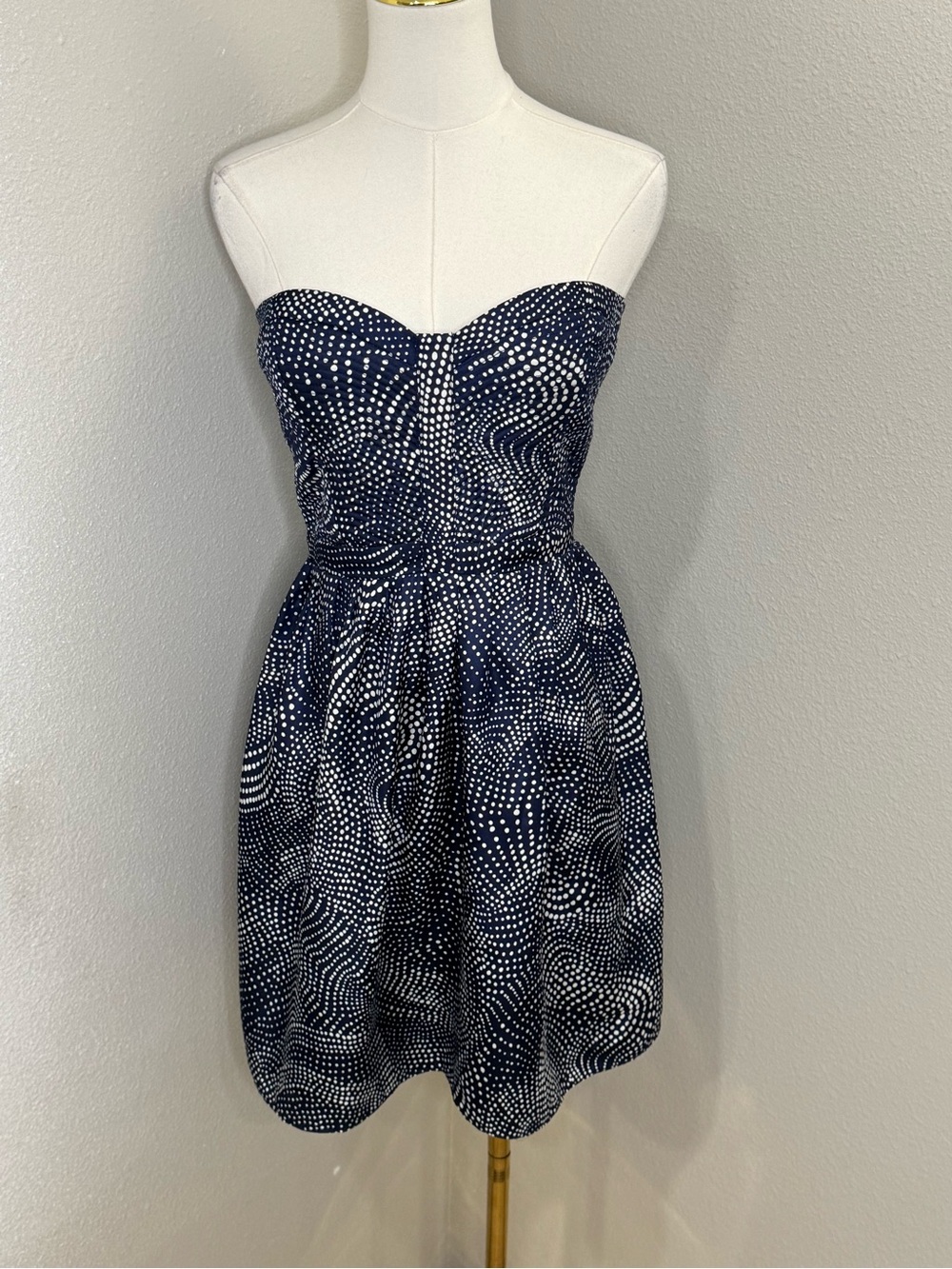 Devlin Size L Navy White Strapless Sweetheart Fit & Flare Dress NWT Runs Small